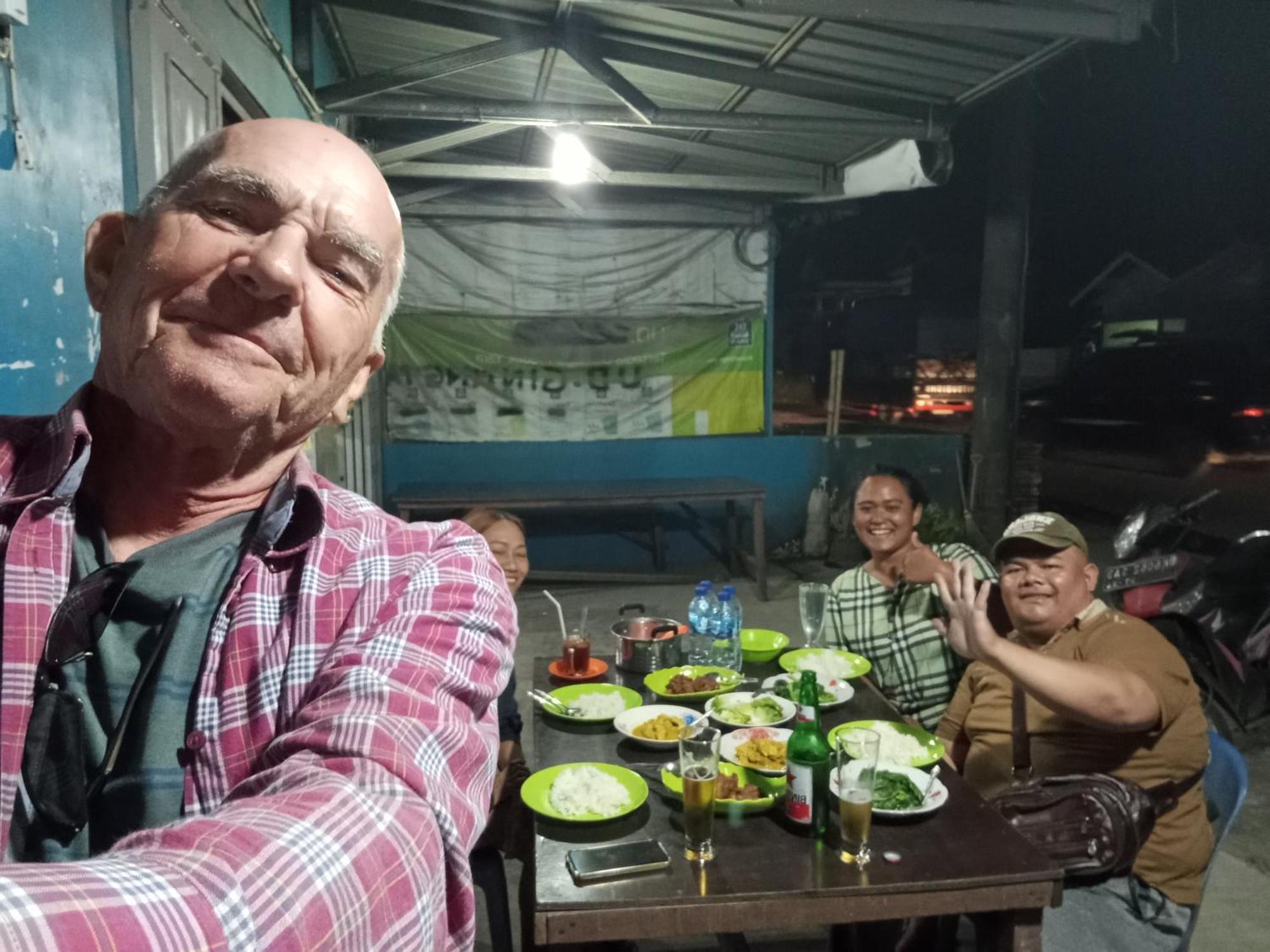 Vulkaan Homestay Berastagi Extérieur photo