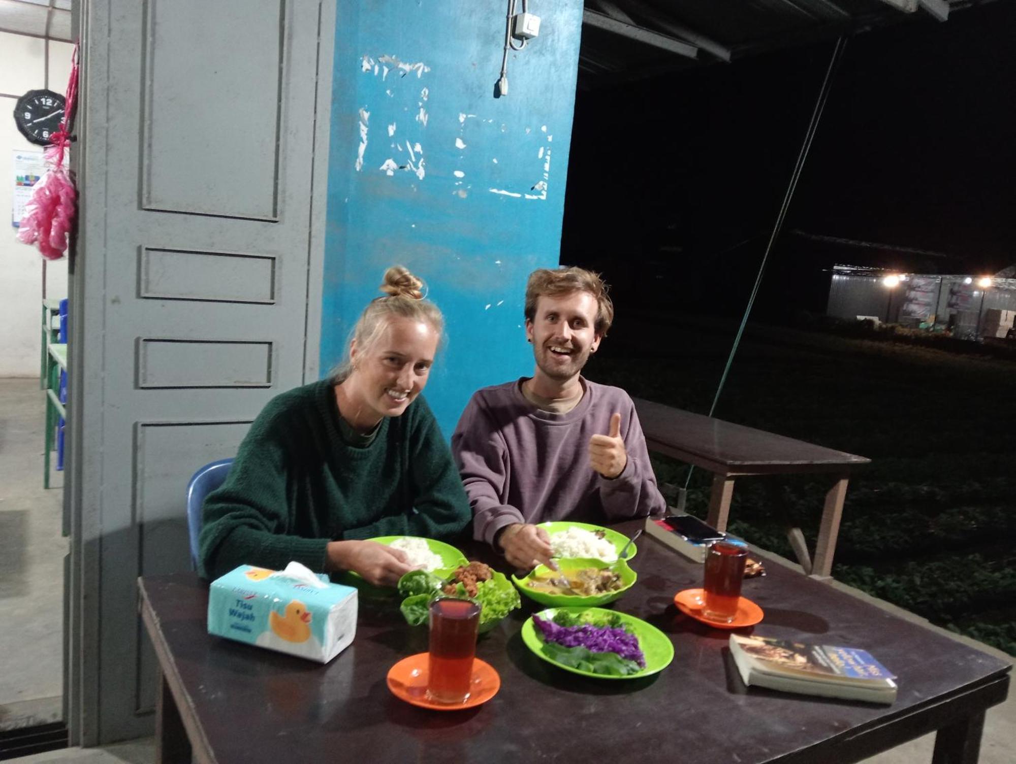 Vulkaan Homestay Berastagi Extérieur photo