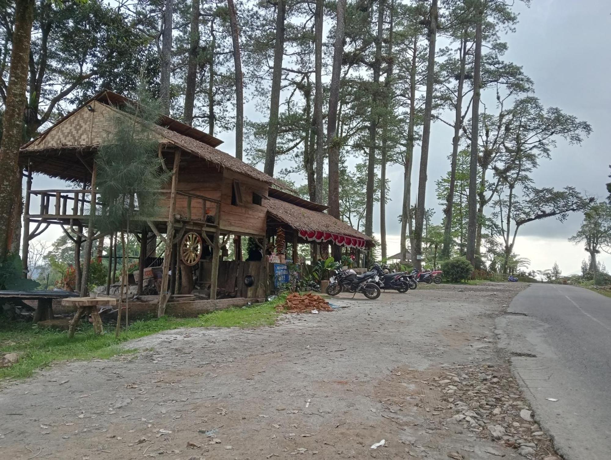 Vulkaan Homestay Berastagi Extérieur photo