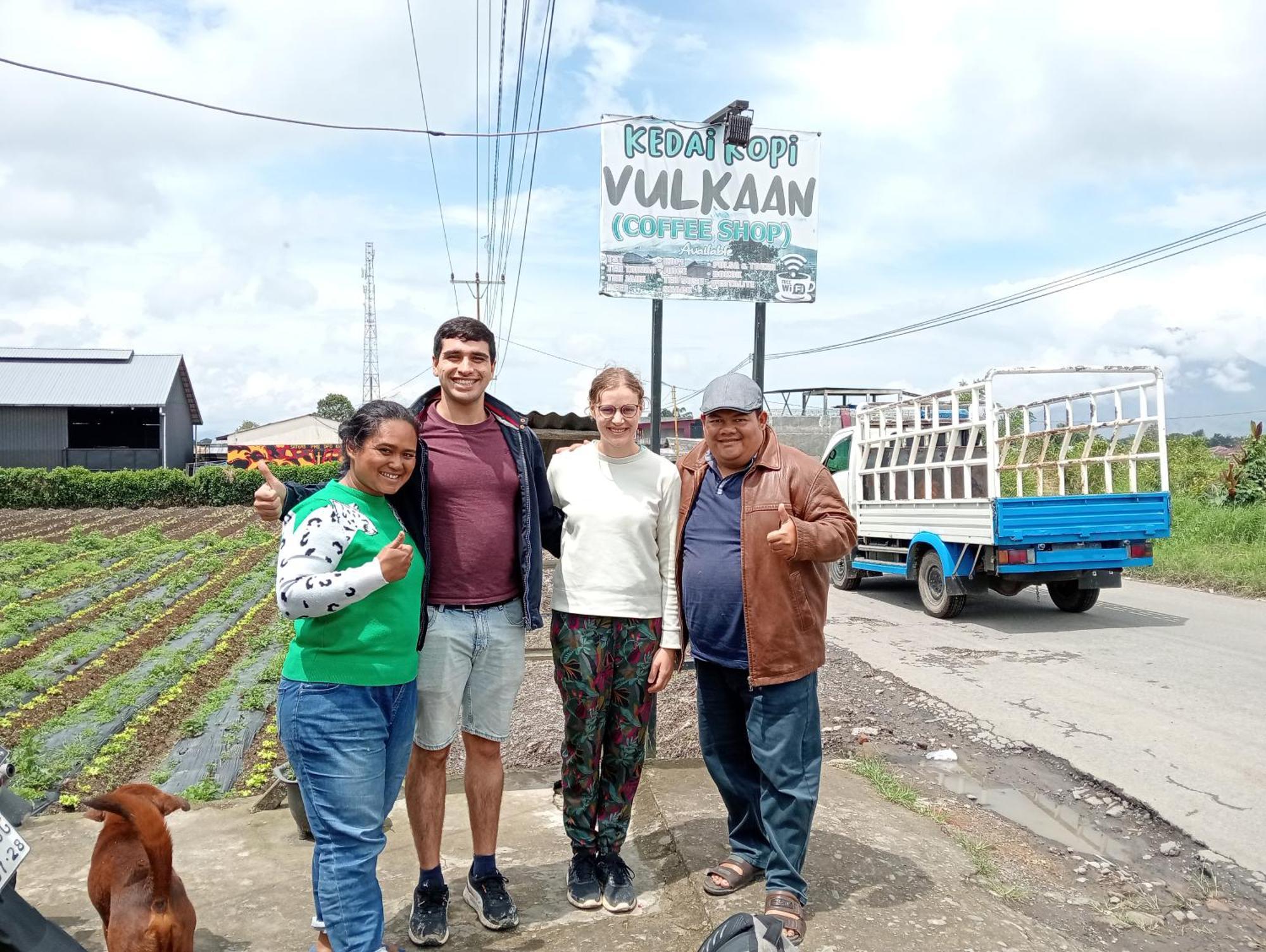 Vulkaan Homestay Berastagi Extérieur photo